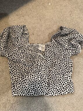 Princess polly Black and White Dalmatian Print Puff Sleeve Crop Top
